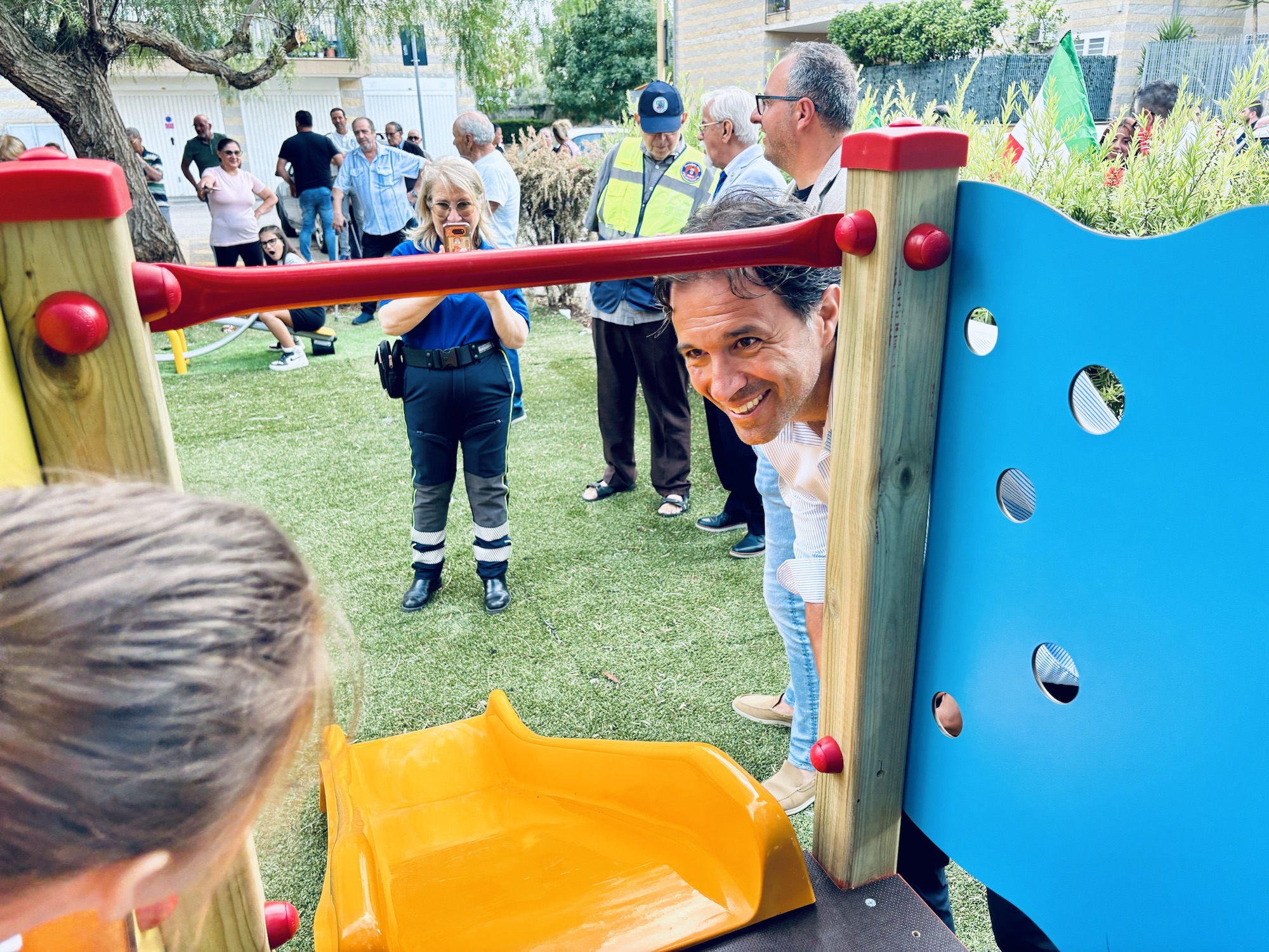 Nuove giostrine inaugurate in Piazzetta Peppino Impastato